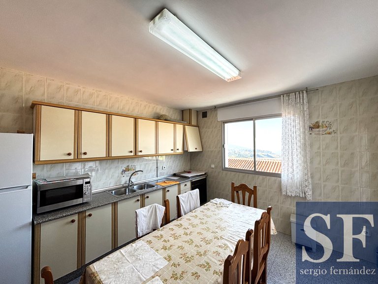 Town House for Sale in Cómpeta, Malaga 5