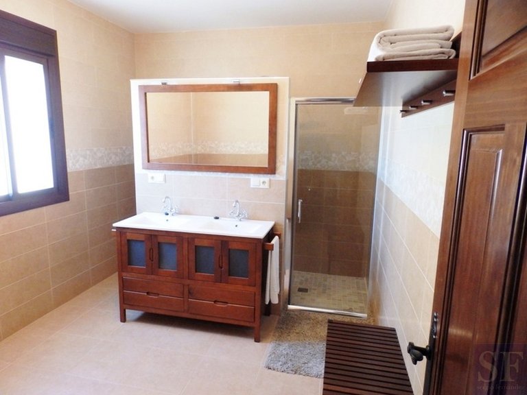 Town House for Sale in Salares, Malaga 7