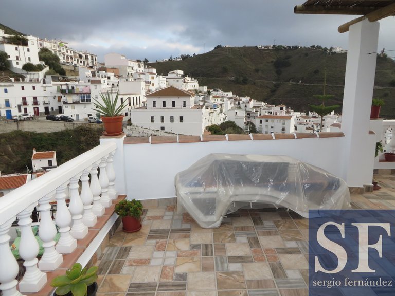 Town House for Sale in Cómpeta, Malaga 14