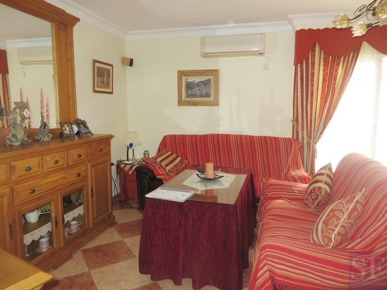 Town House for Sale in Cómpeta, Malaga 3