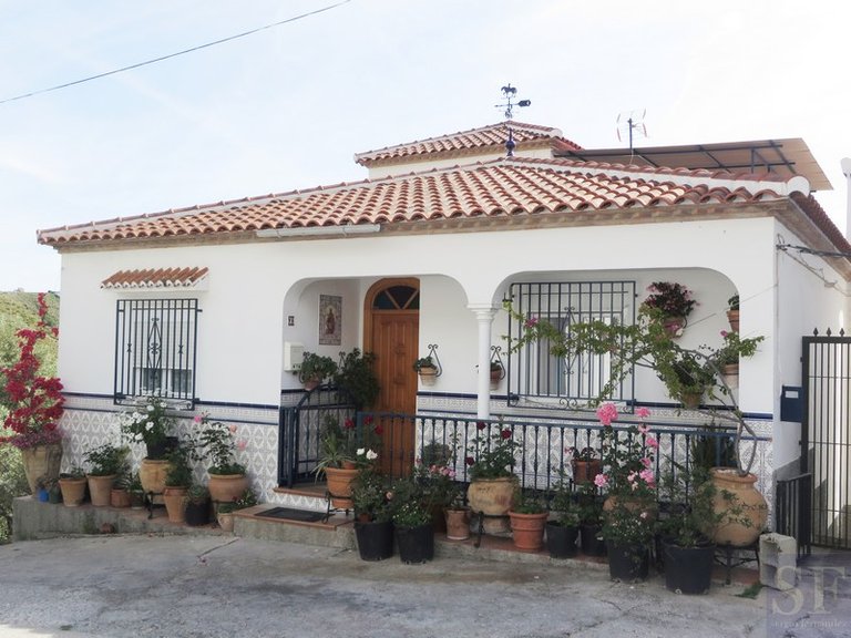 Town House for Sale in Cómpeta, Malaga 12