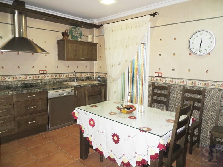Town House for Sale in Canillas De Aceituno, Malaga 2