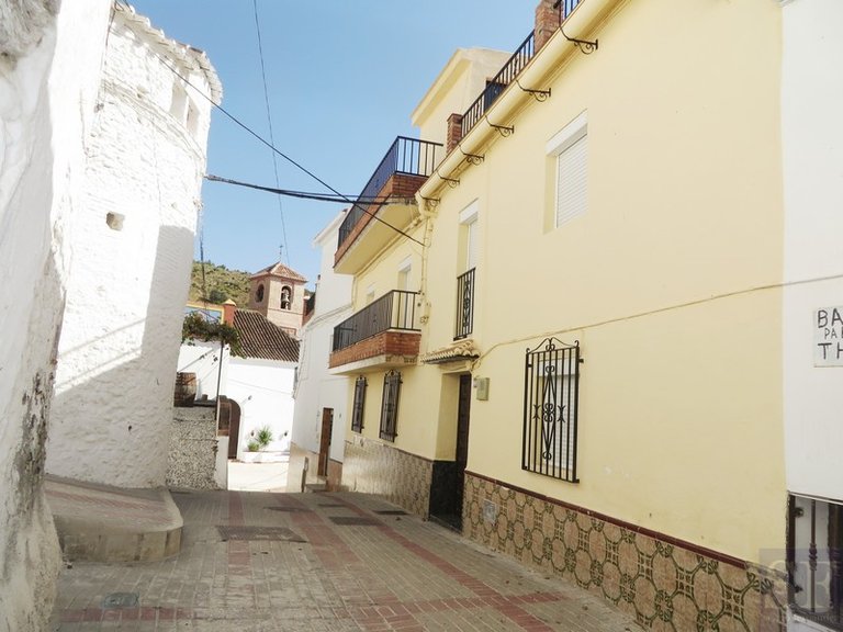 Town House for Sale in Salares, Malaga 1