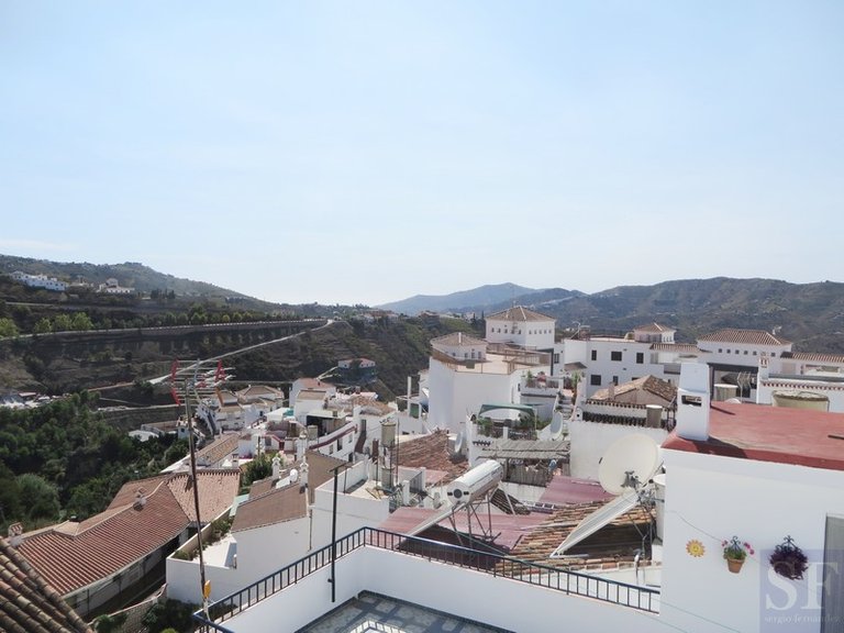 Town House for Sale in Cómpeta, Malaga 9