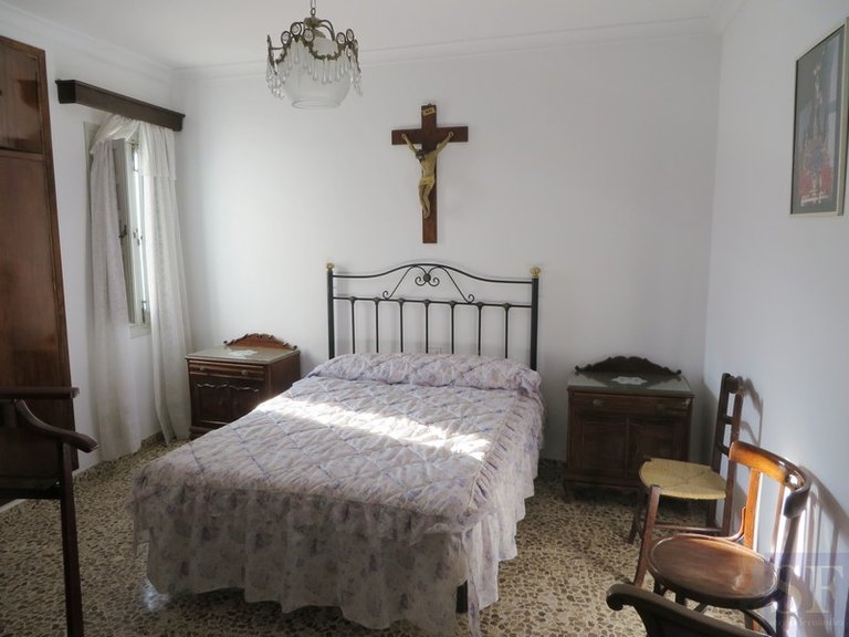 Town House for Sale in Cómpeta, Malaga 6