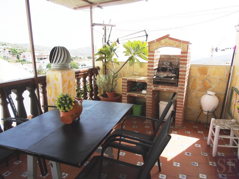 Town House for Sale in Canillas De Albaida, Malaga 9