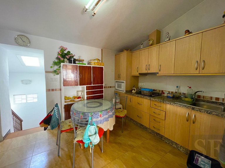 Town House for Sale in Sayalonga, Malaga 5