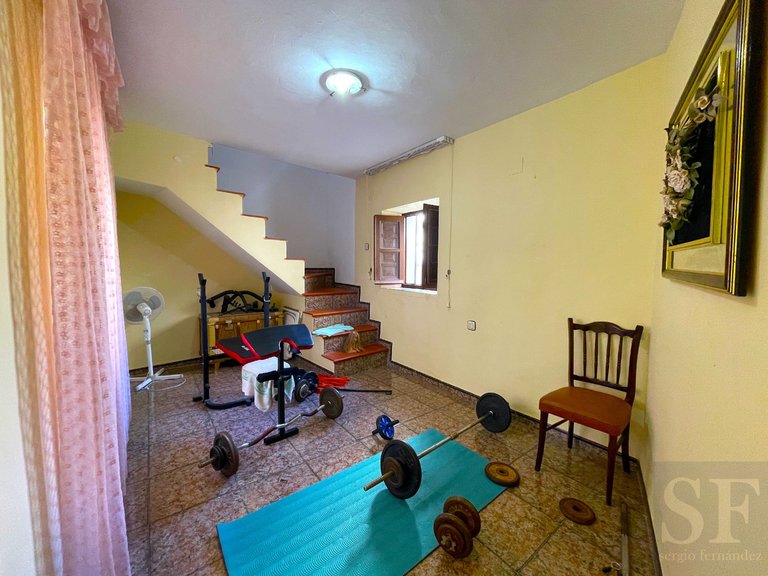 Town House for Sale in Sayalonga, Malaga 11