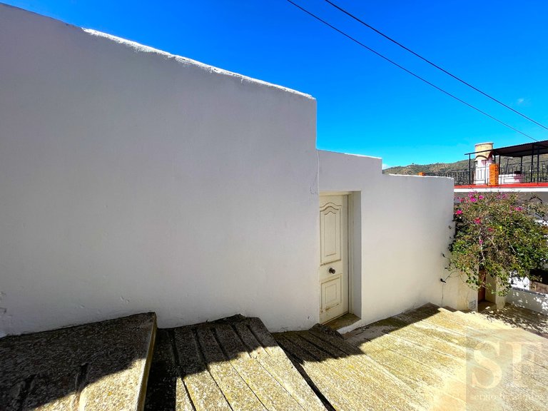 Town House for Sale in Sayalonga, Malaga 14