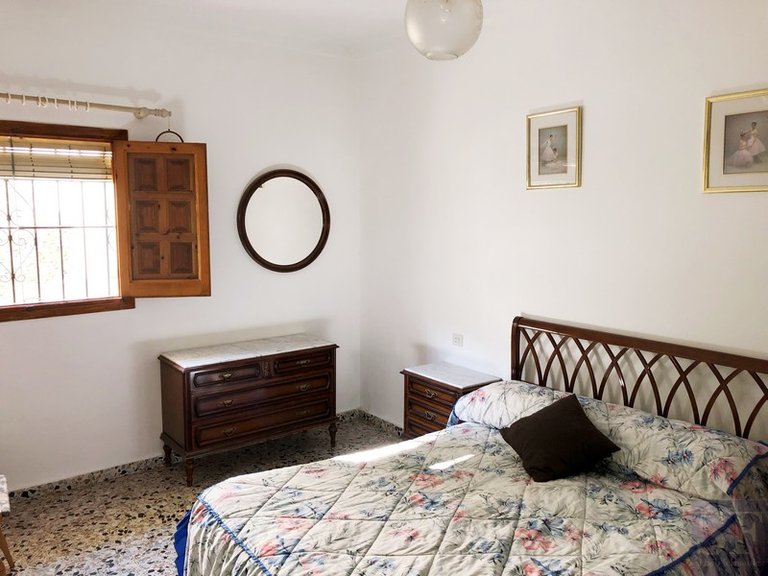 Town House for Sale in Sayalonga, Malaga 5