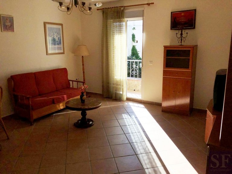 Town House for Sale in Sayalonga, Malaga 9
