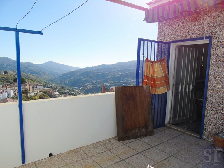Town House for Sale in Canillas De Albaida, Malaga 10