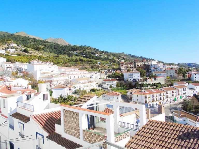 Town House for Sale in Canillas De Albaida, Malaga 11