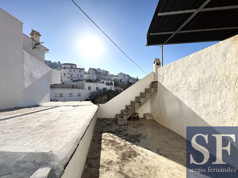 Town House for Sale in Cómpeta, Malaga 8