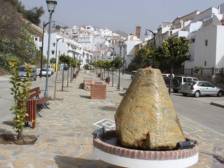 Town House for Sale in Salares, Malaga 10