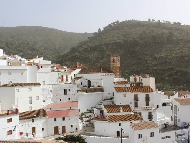Town House for Sale in Salares, Malaga 11