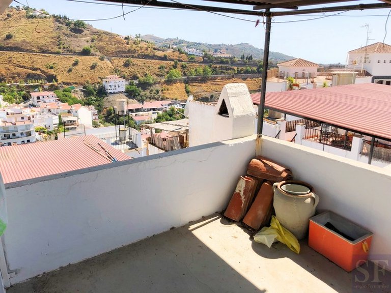 Town House for Sale in Cómpeta, Malaga 10