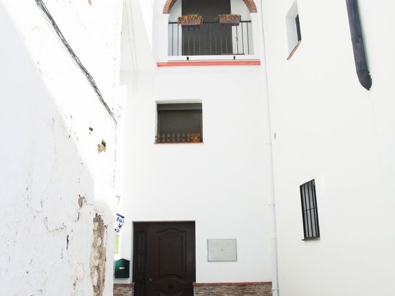 Town House for Sale in Canillas De Albaida, Malaga 1