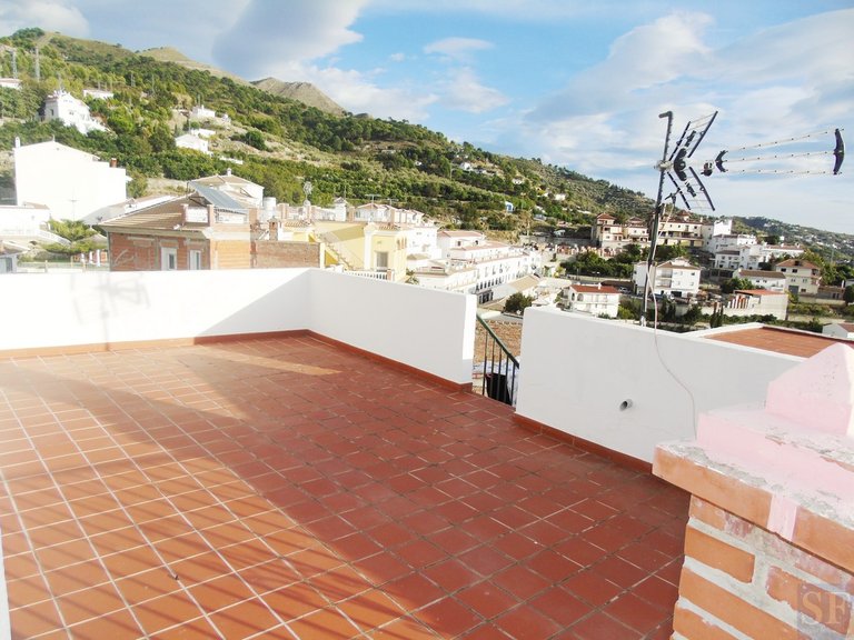 Town House for Sale in Canillas De Albaida, Malaga 18