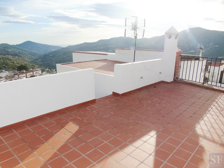 Town House for Sale in Canillas De Albaida, Malaga 19