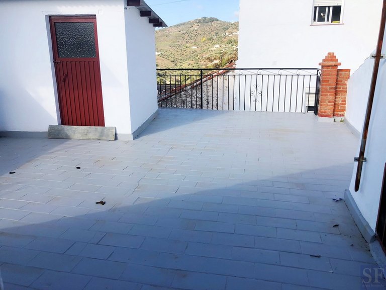 Town House for Sale in Canillas De Albaida, Malaga 12