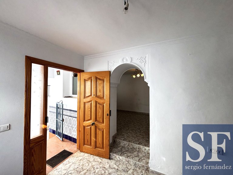Town House for Sale in Cómpeta, Malaga 4