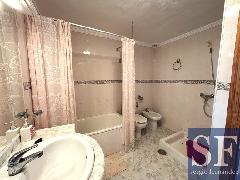 Town House for Sale in Cómpeta, Malaga 8
