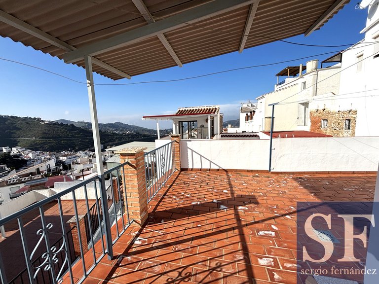 Town House for Sale in Cómpeta, Malaga 16