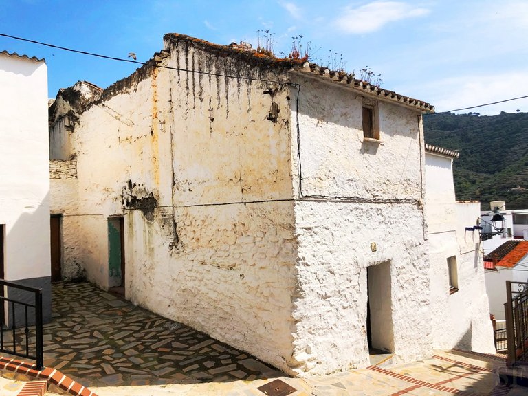 Town House for Sale in Arenas, Malaga 2