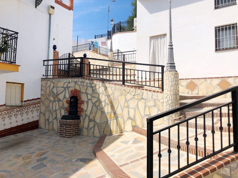 Town House for Sale in Arenas, Malaga 12