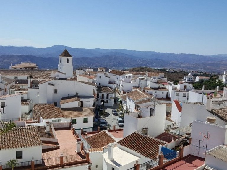 Town House for Sale in Canillas De Aceituno, Malaga 18
