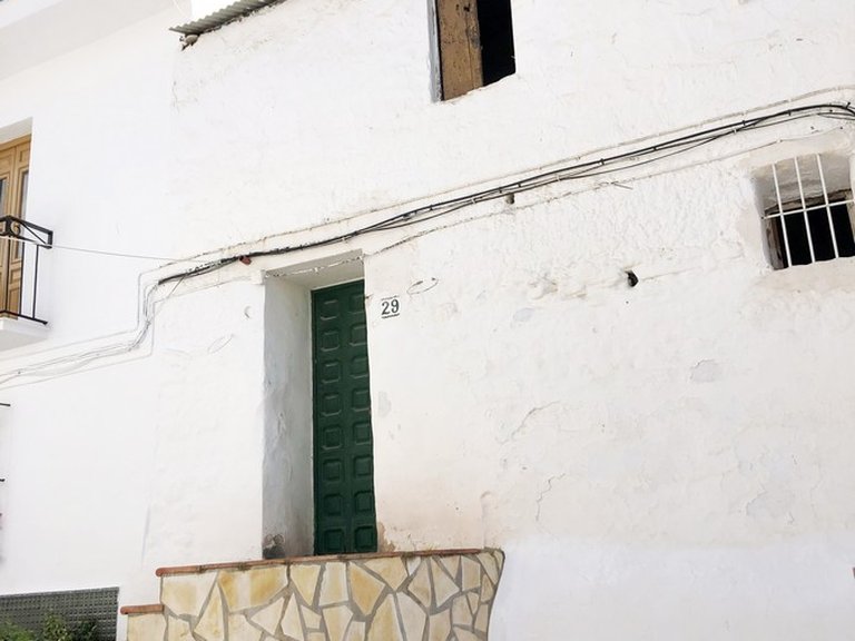 Town House for Sale in Sayalonga, Malaga 1