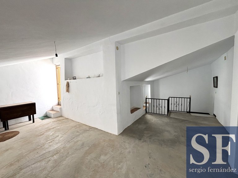 Town House for Sale in Cómpeta, Malaga 15