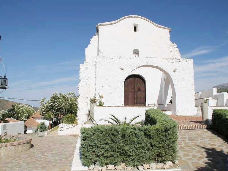 Town House for Sale in Canillas De Albaida, Malaga 19