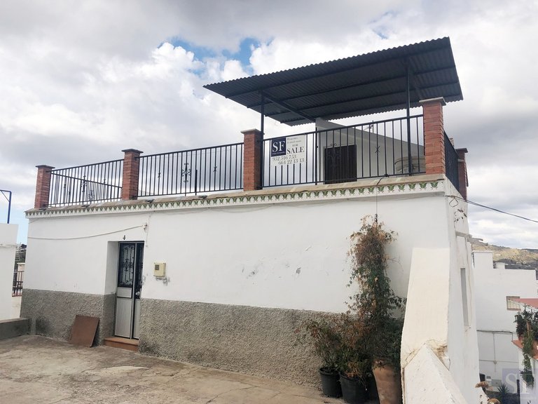 Town House for Sale in Cómpeta, Malaga 1