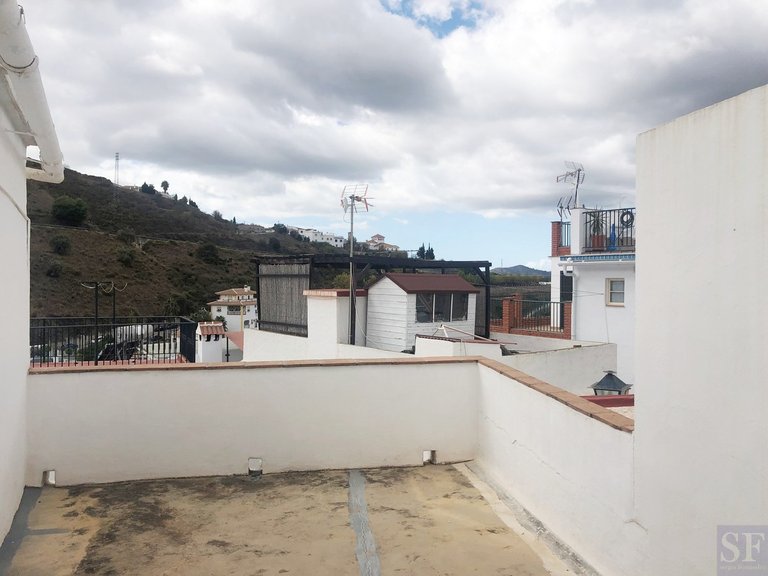 Town House for Sale in Cómpeta, Malaga 12