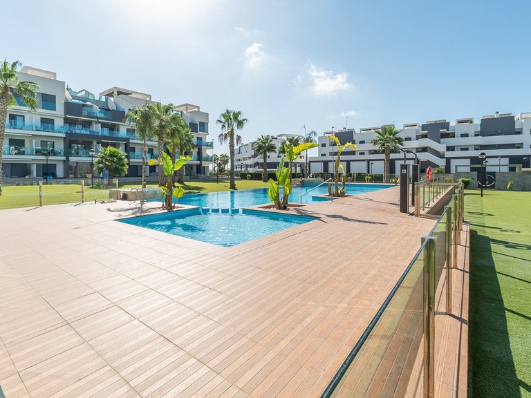 Apartment for Sale in Costa Blanca El Raso, Alicante 45