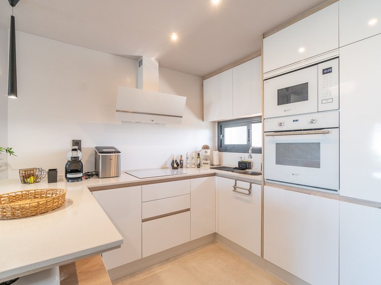 Apartment for Sale in Costa Blanca El Raso, Alicante 6