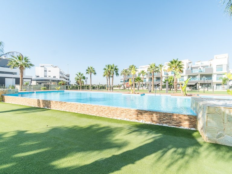 Apartment for Sale in Costa Blanca El Raso, Alicante 44