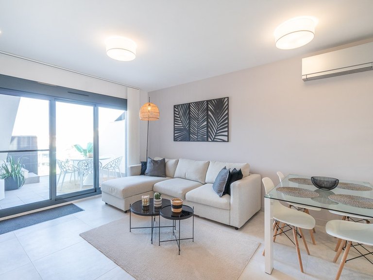 Apartment for Sale in Costa Blanca El Raso, Alicante 5