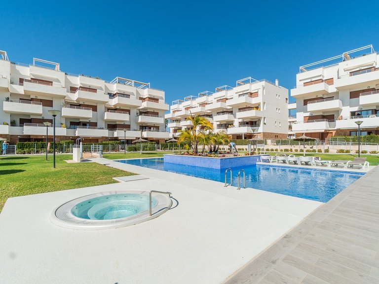 Apartment for Sale in Costa Blanca Orihuela Costa, Alicante 2