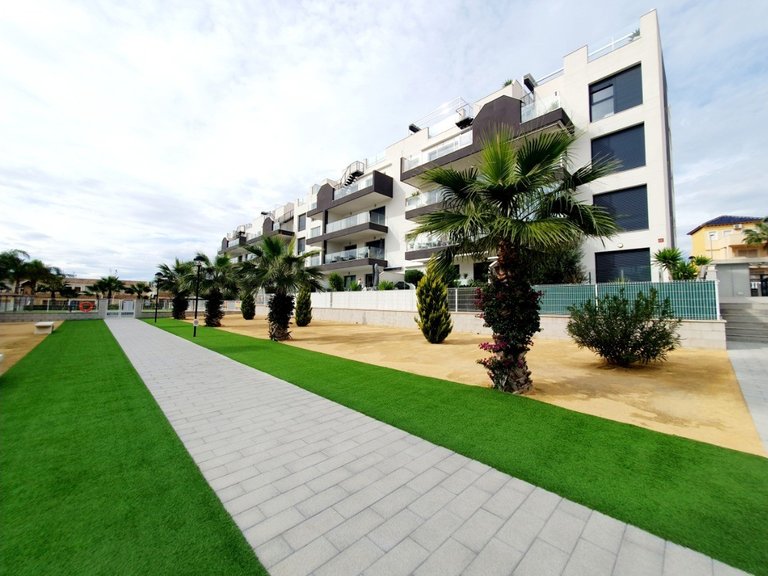 Apartment for Sale in Orihuela Costa, Alicante 25
