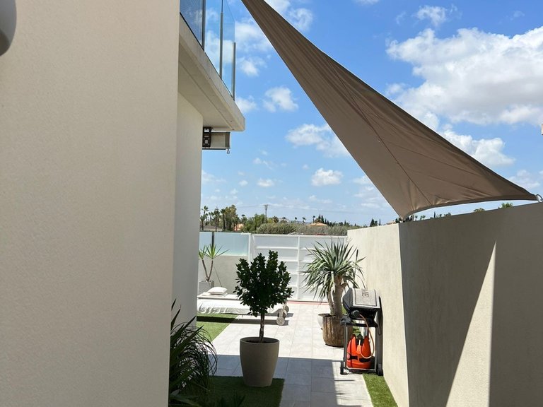 Villa for Sale in Costa Blanca Daya Vieja, Alicante 16