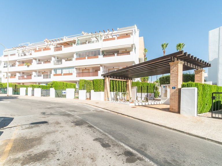 Apartment for Sale in Orihuela Costa, Alicante 35