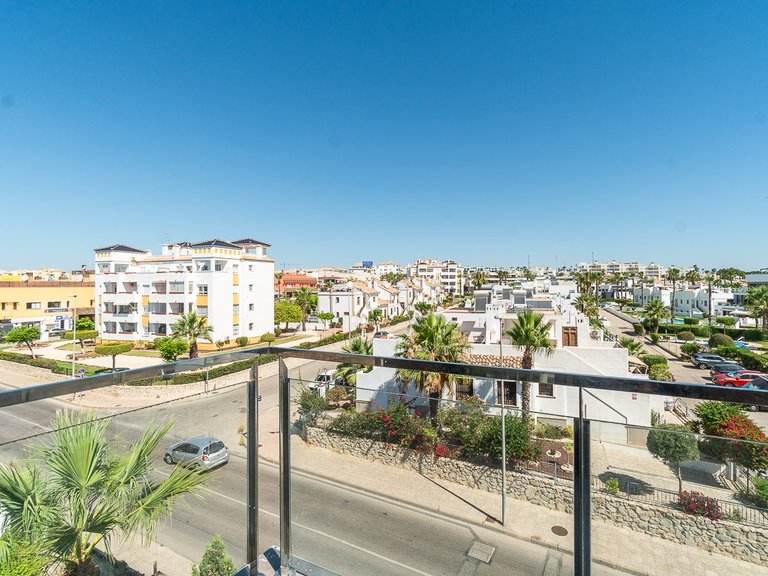 Penthouse for Sale in Costa Blanca Villamartin, Alicante 46