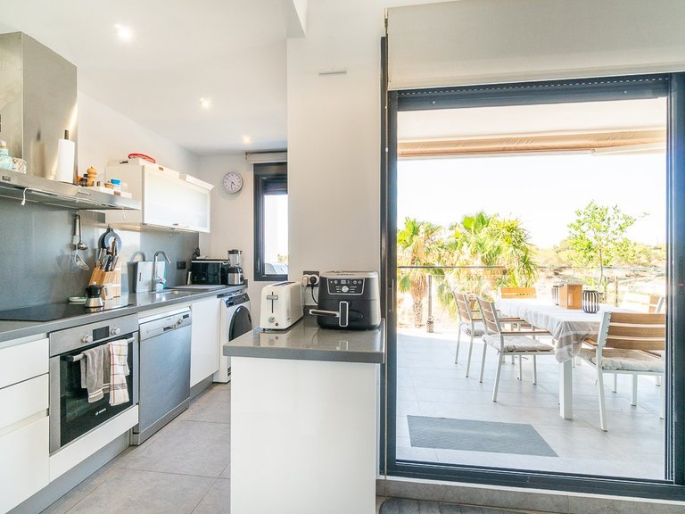 Penthouse for Sale in Costa Blanca Villamartin, Alicante 6