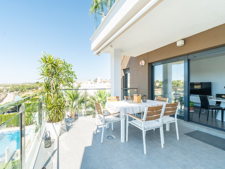Penthouse for Sale in Costa Blanca Villamartin, Alicante 1
