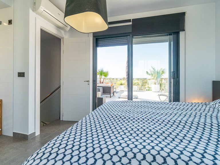 Penthouse for Sale in Costa Blanca Villamartin, Alicante 33