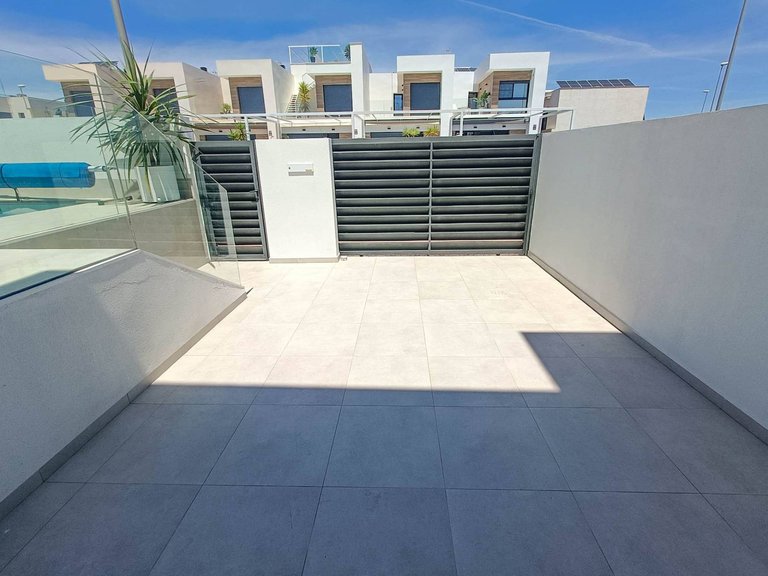 Villa for Sale in Rojales, Alicante 36