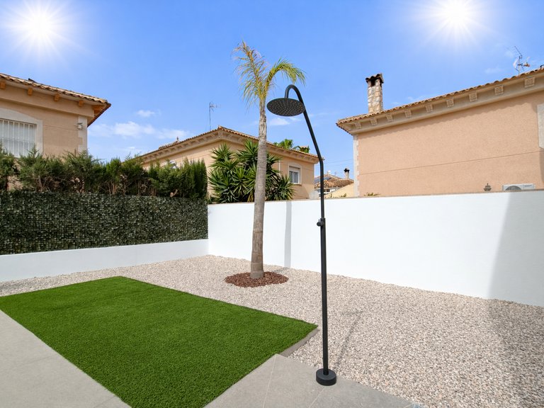 Town House for Sale in Benferri, Alicante 6